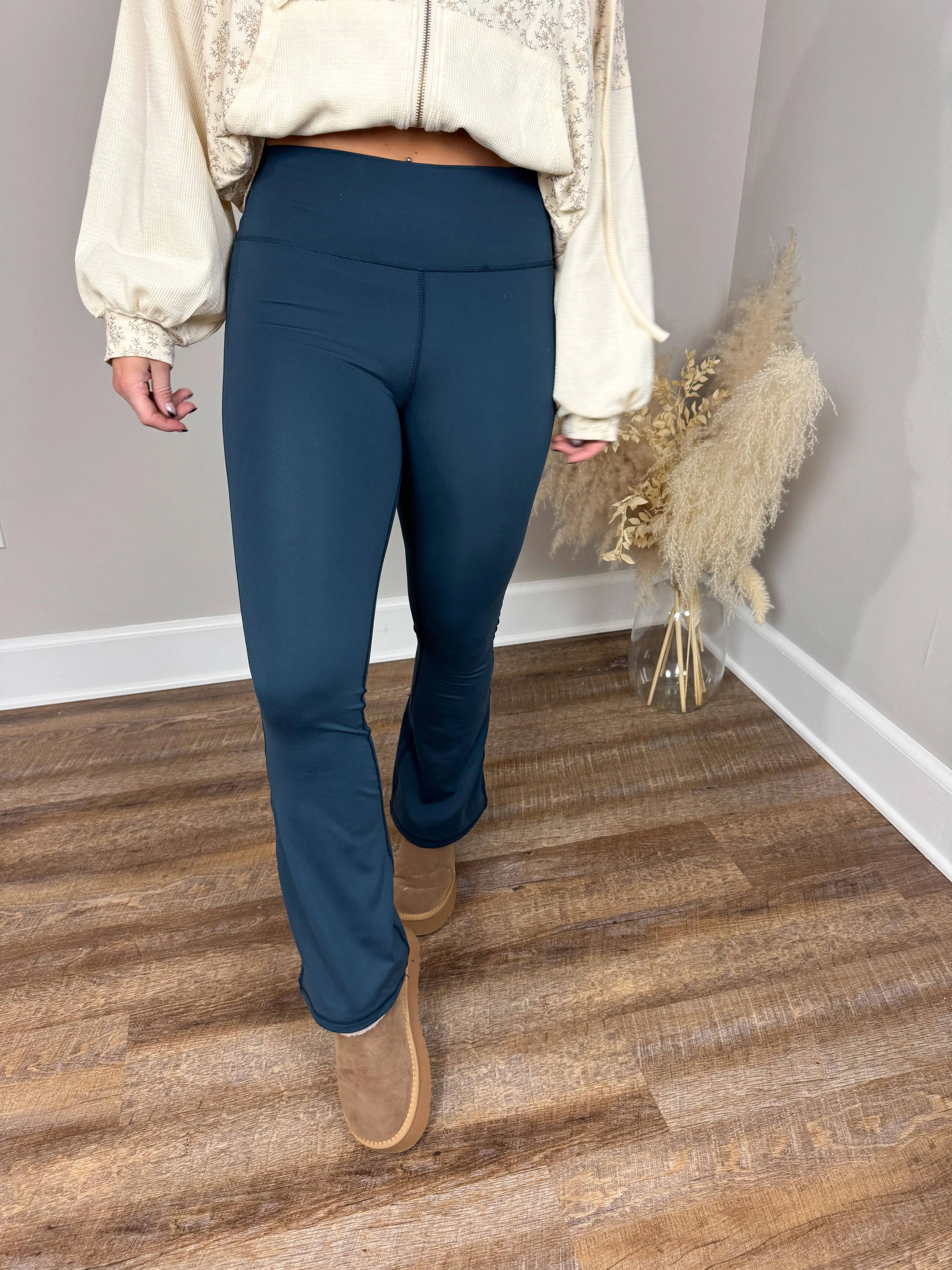 Richmond Flare Leggings | Navy